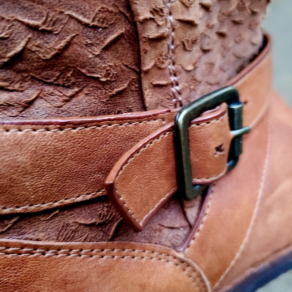 TRASK Alexa Ankle Boots - Picture 8 of 12